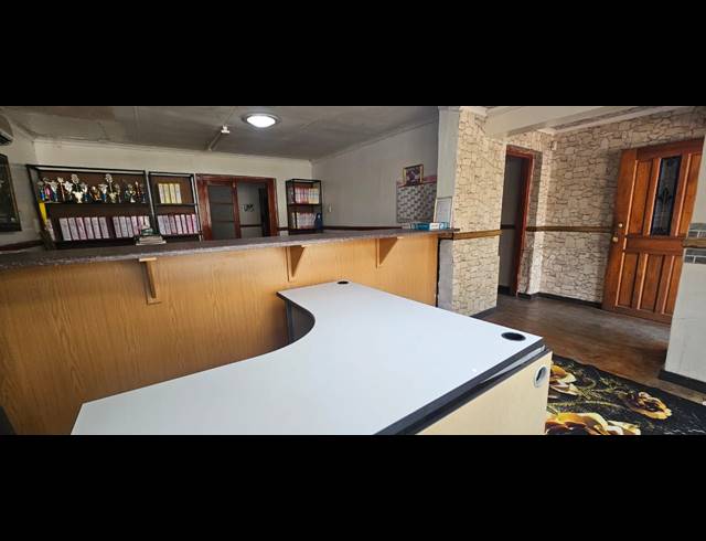 934M² BUSINESS FOR SALE IN RUSTENBURG CENTRAL